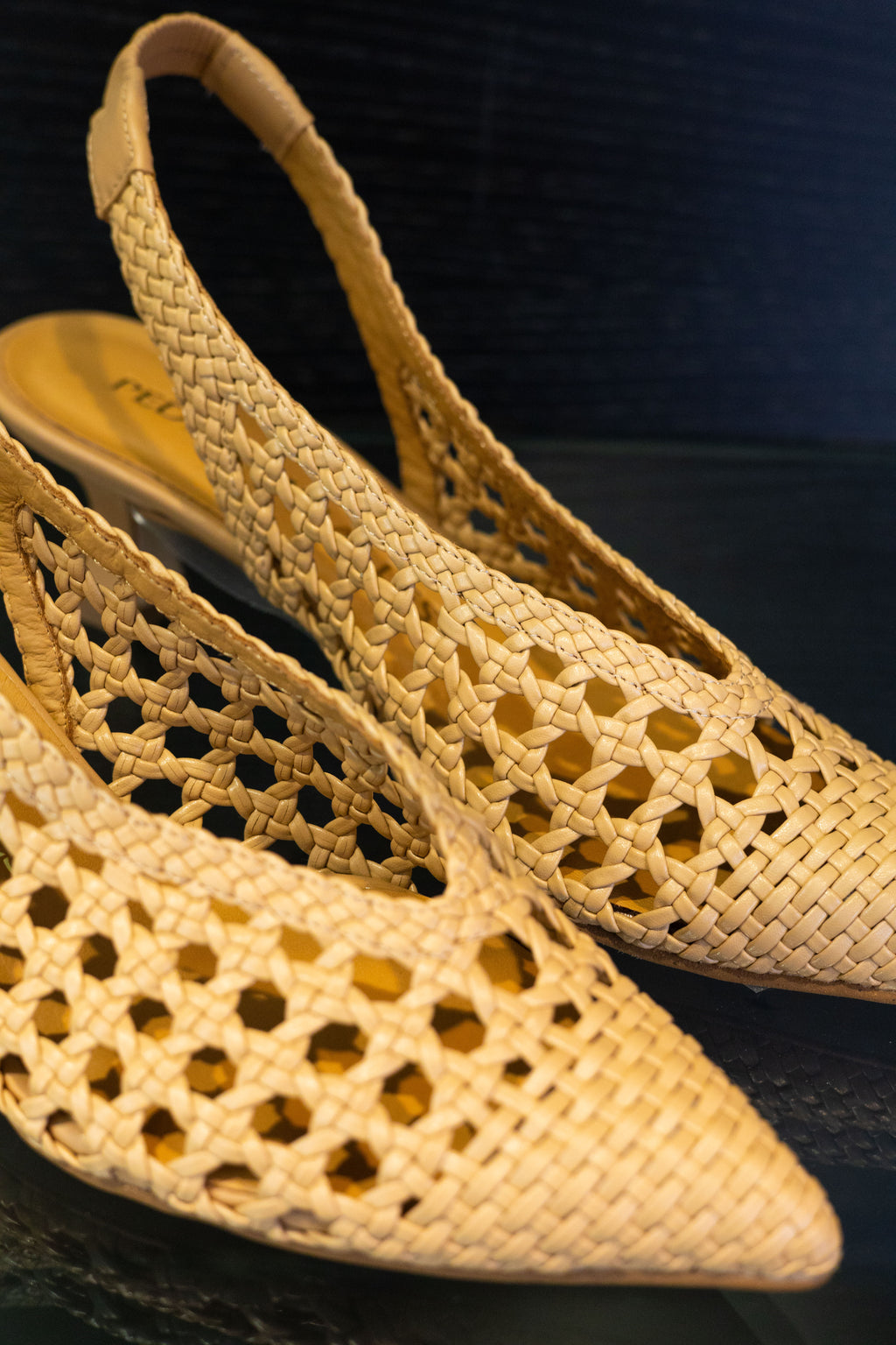 Sling back in pelle intrecciata - Pedro Mirales